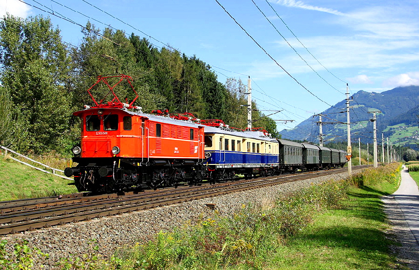 001. GEG 1245 & 4041.01 bei Terfens i. Inntal 28.069.2012 foto matthias mller