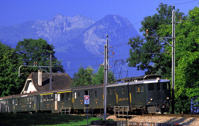 004 Brnigb. Deh 4.6 No. 307 bei Sachseln 06.08.1988 foto klaus kampelmann