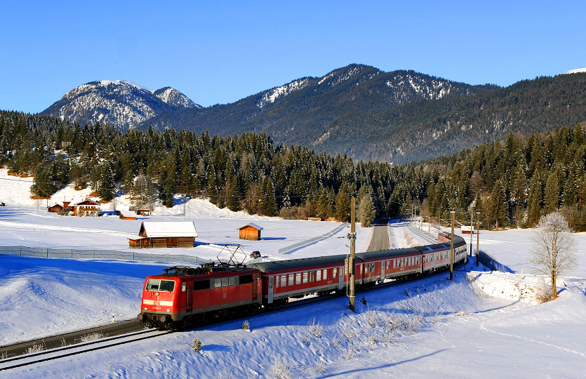 008 DB 111 068-3 bei Klais & Schmalenseeh. 05.01.2011 hr