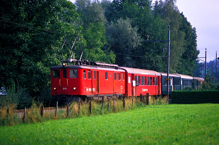 k-003 Brnigb. Deh 4.6 No. 210 bei Sachseln 13.08.1988 foto klaus kampelmann