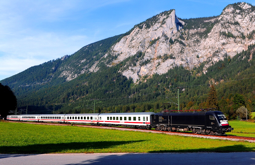 k-005. DB IC Berchtesgad. Land zw. Hallthurm und B.wiesen  23.09.2012 hr