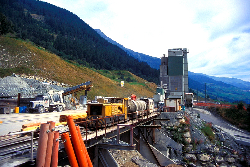 k-006 Vereinatunnel Baulok 25. August 1997 foto js