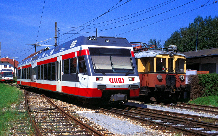 k-009 ET 22.151 & 22.101 Peuerbach Bf. 24.08.2002 foto gustav stehno