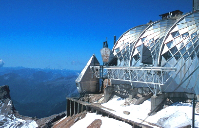 k-065 Zugspitze Restaurant & Wetterstation 05.09.2006  Foto H. Rubarth