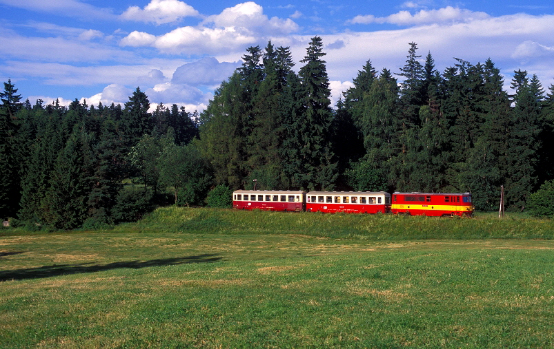 k-101 Sdbhmische Schmalspurbahn TU 47 bei Senotin 02.07.1996 foto herbert rubarth