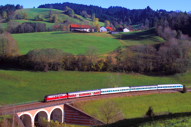 k-AB006_218_Viadukt_Untere_Argen_bei_Harbatzhofen_26.10.2001_foto_herbert_rubarth