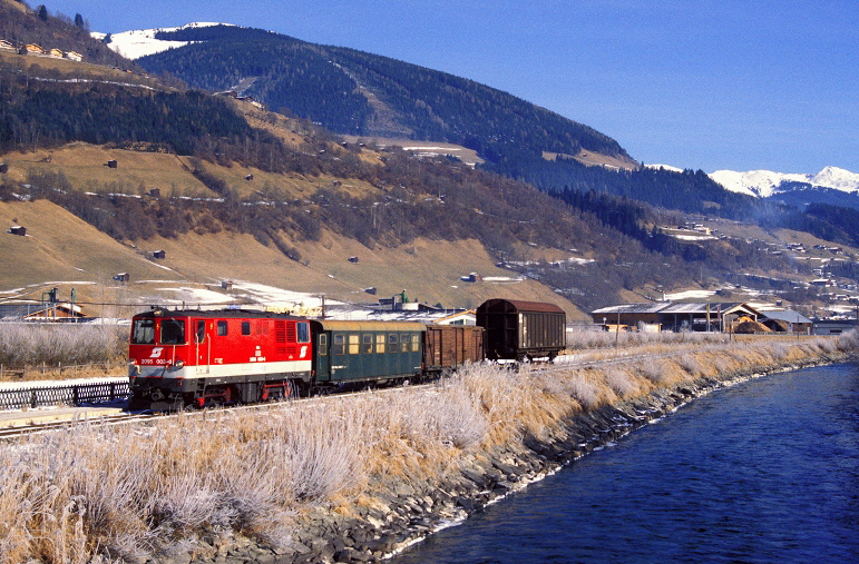 k-PLB014 2095.003 Uttendorf Stubachtal 01.02.1998 foto ralf kirion IB16