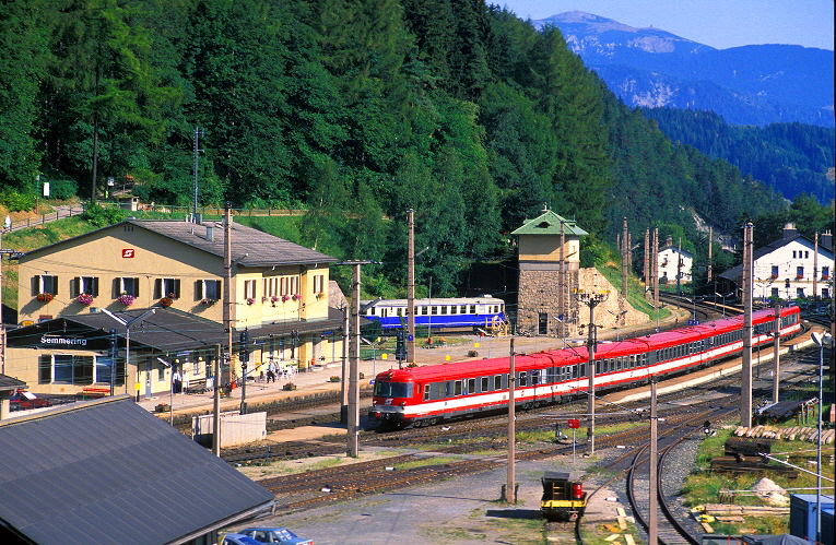 k-SE011 BR 4010 Bf. Semmering 30.06.1995 foto herbert rubarth