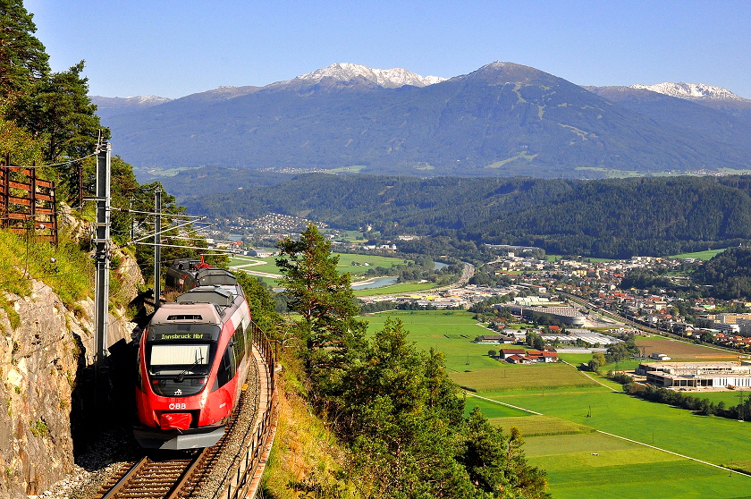 k-003. ET 4024 von Schrnitz Ri. Innsbr. Lehnen am Hechenberg VA Tirol