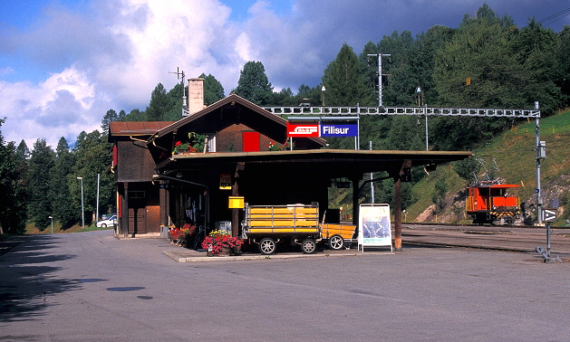 k-008 Albulabahn Bf. Filisur 26.07.2000 foto herbert rubarth