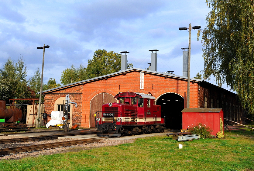 k-099. Dllnitztalbahn Lokschuppen Mgeln 13.10.2017 hr