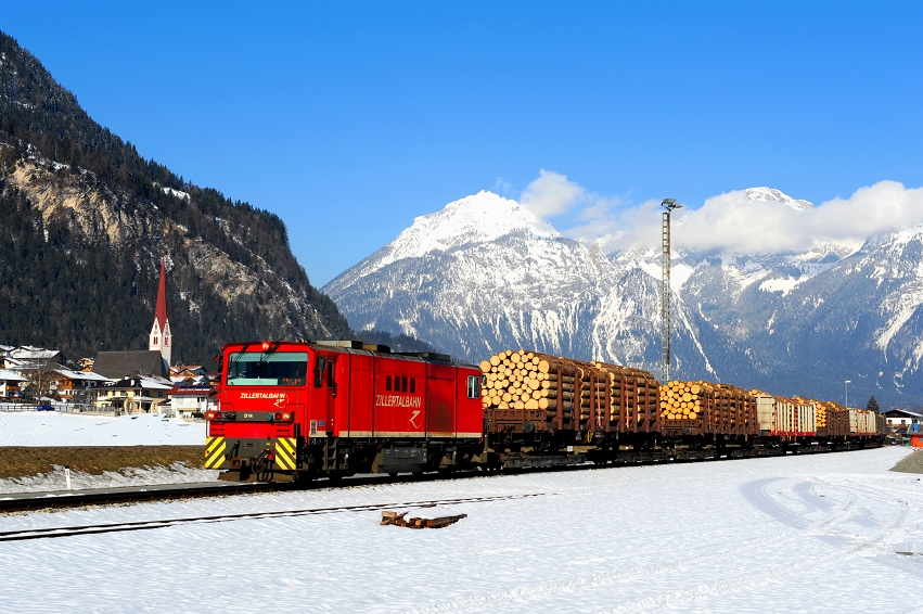 k-008 ZB Gterzug bei Schlitters 18.02.2013 hr